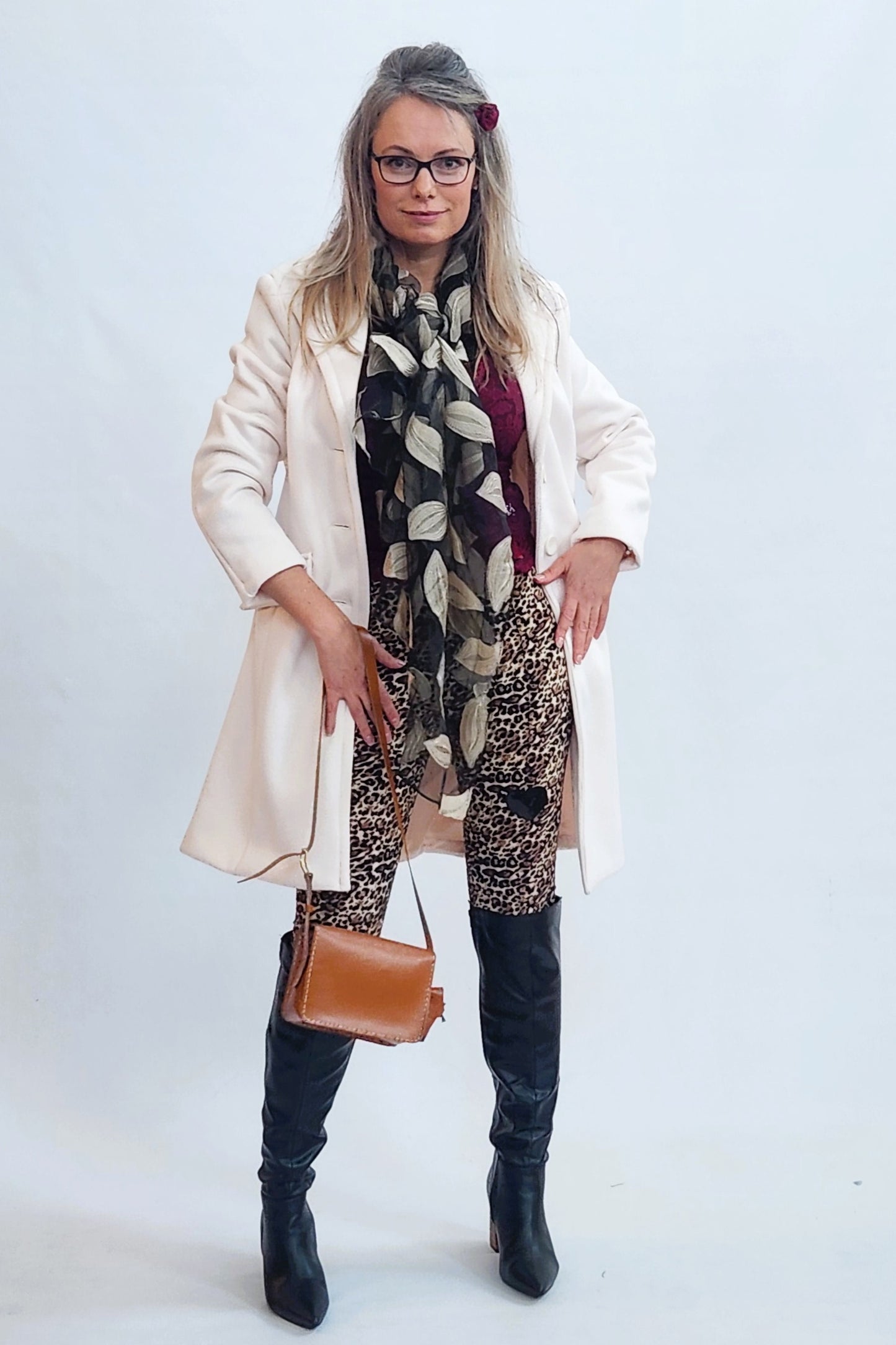 Scarf - Black and beige