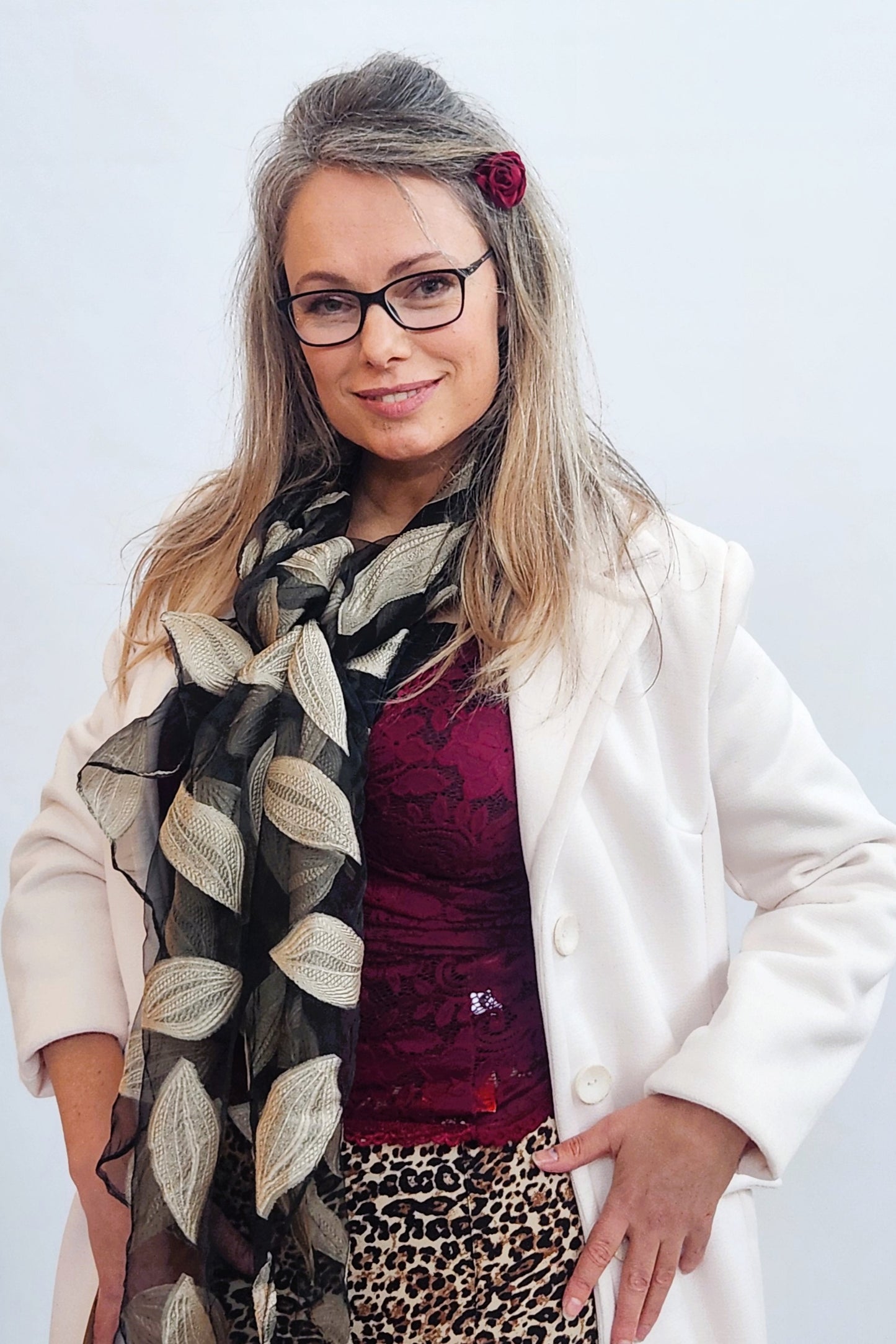 Scarf - Black and beige