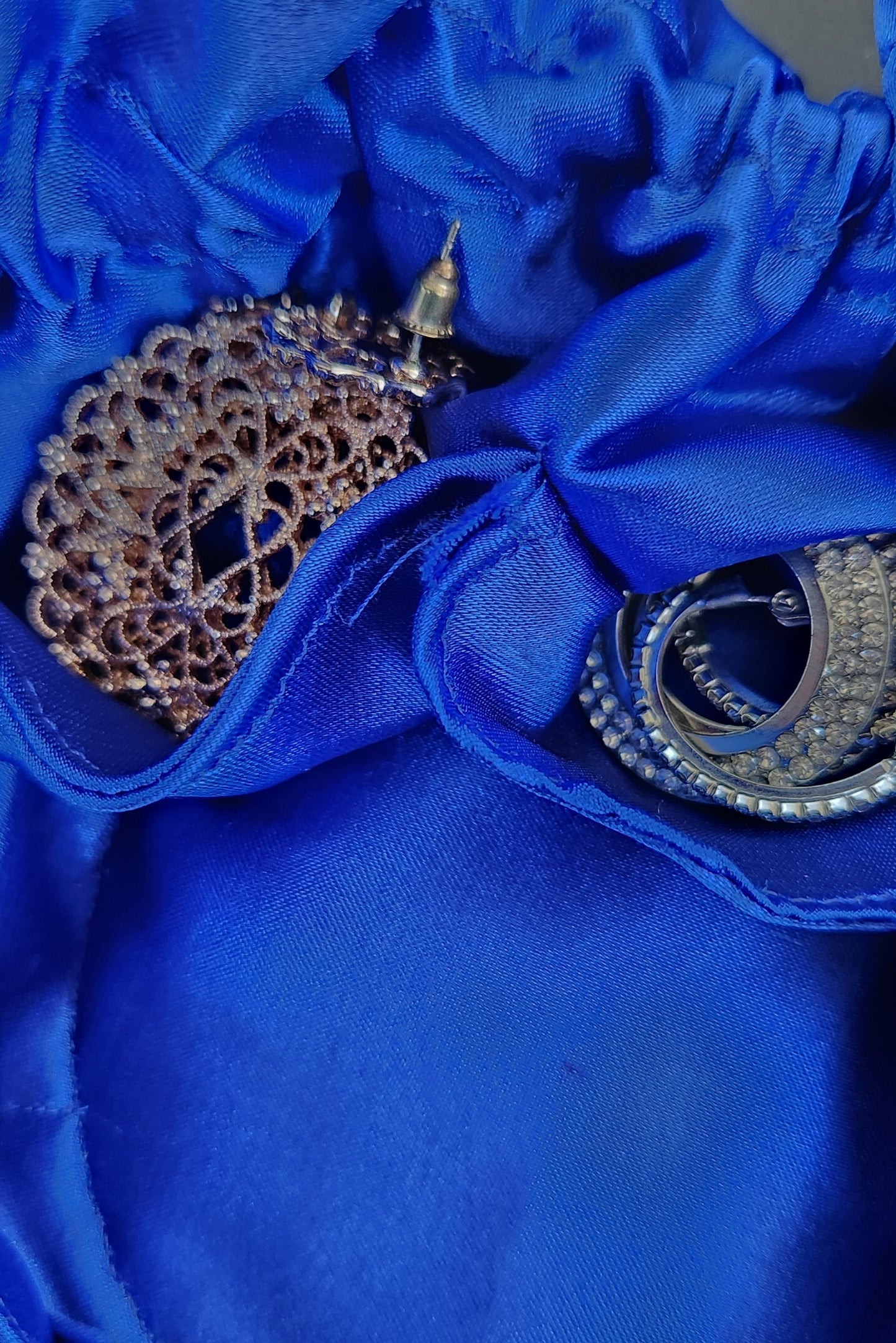 Jewellery Pouch - Gold sequin