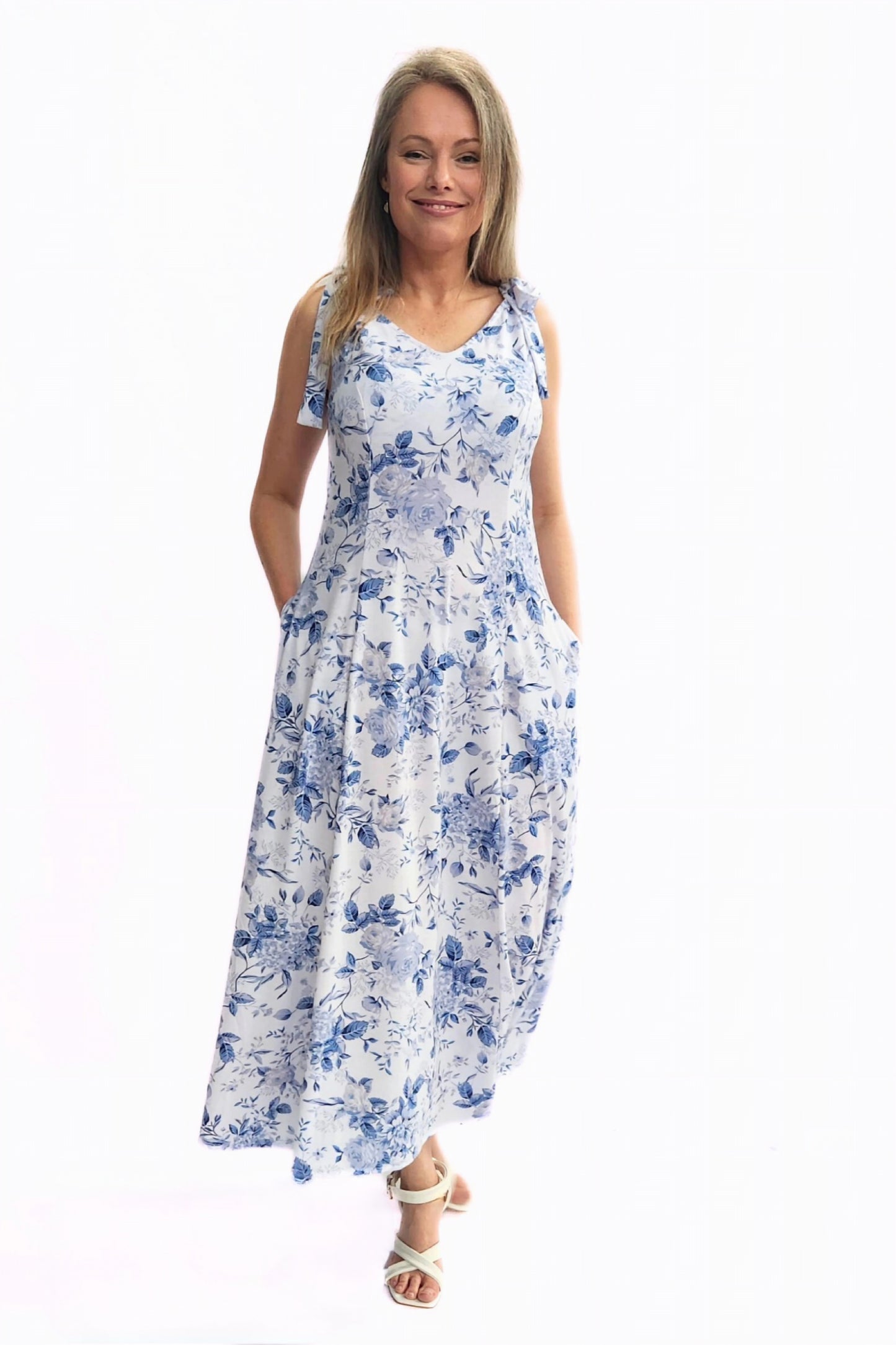 Julie Maxi Dress - Blue floral