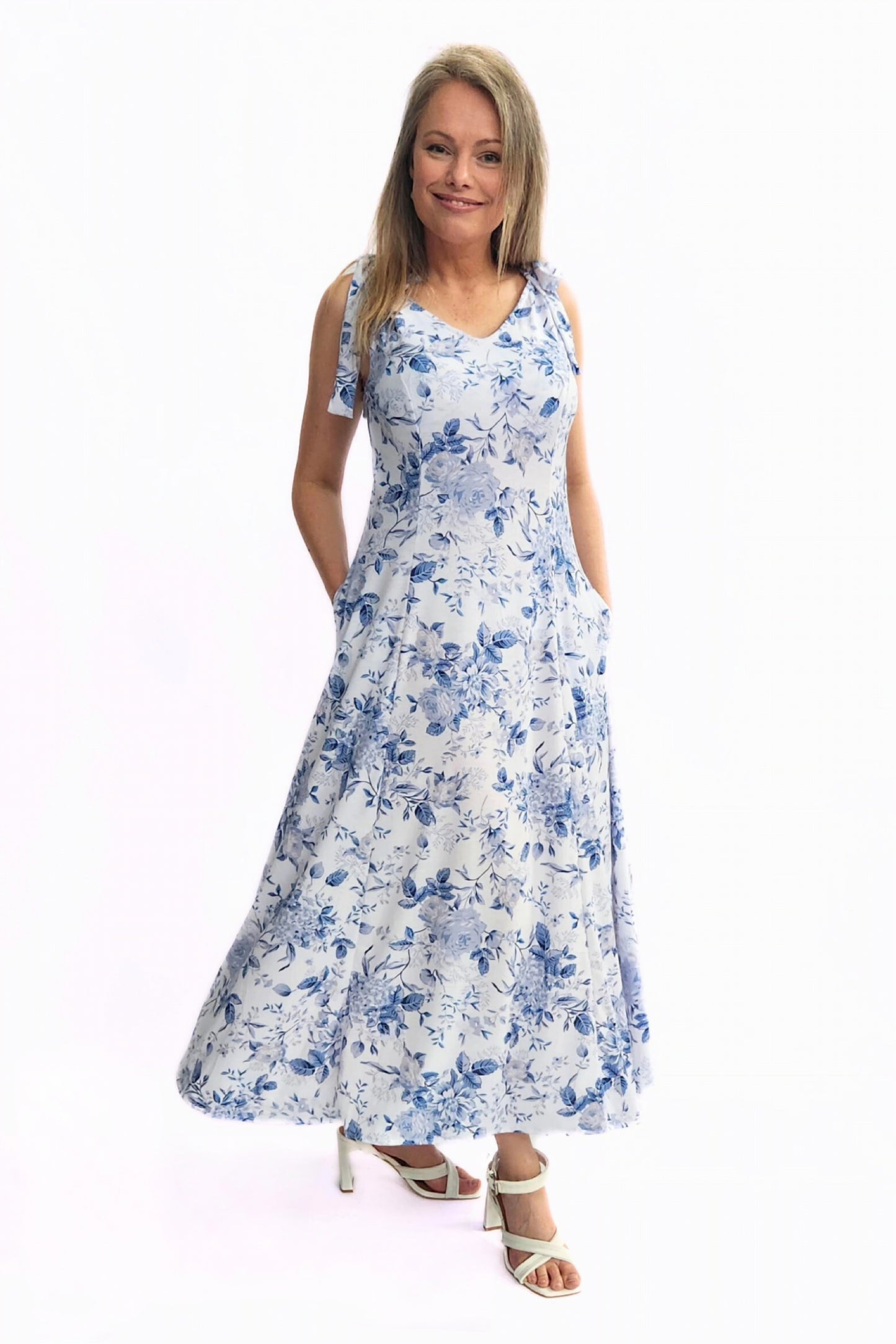Julie Maxi Dress - Blue floral
