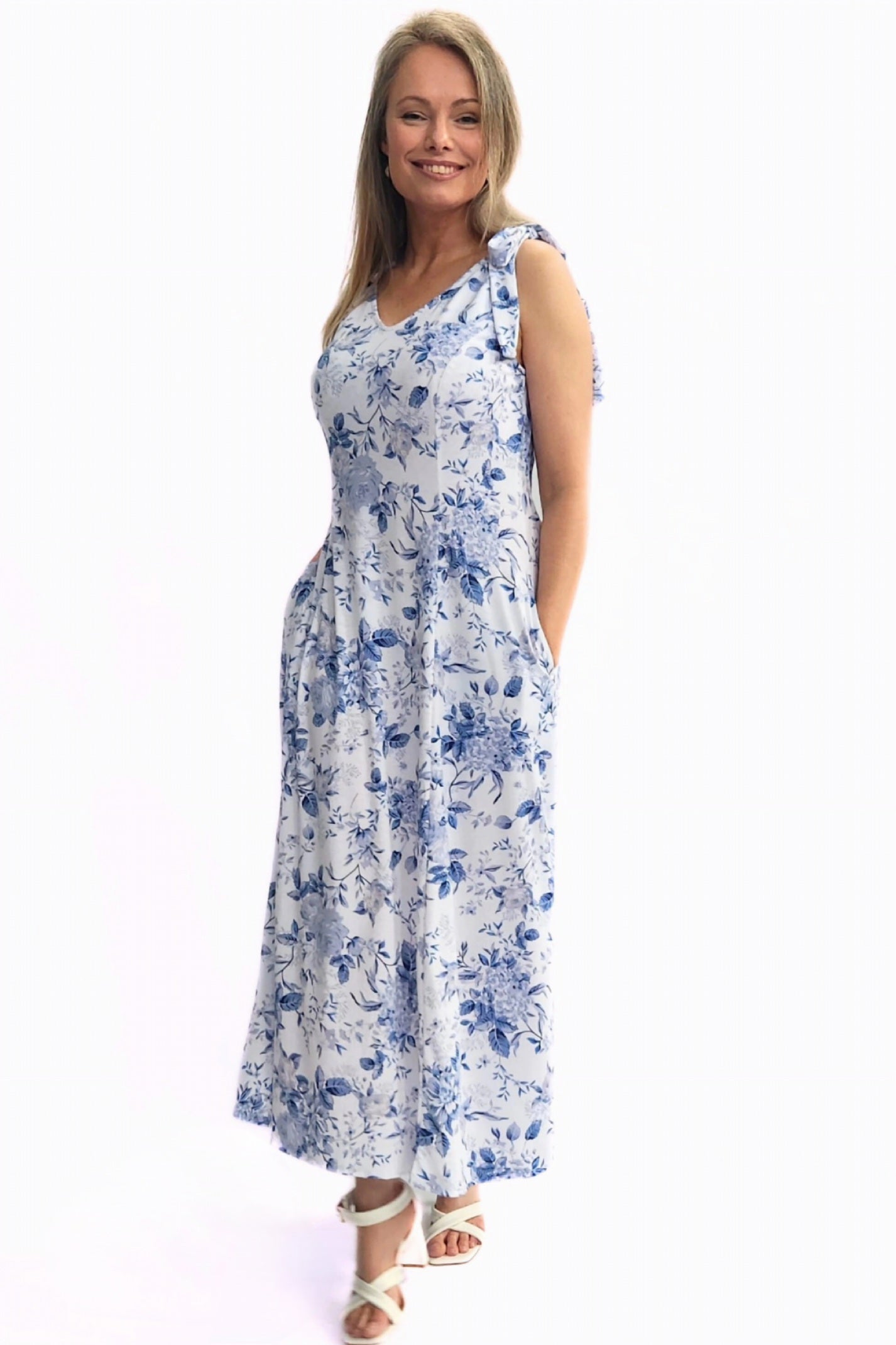 Julie Maxi Dress - Blue floral