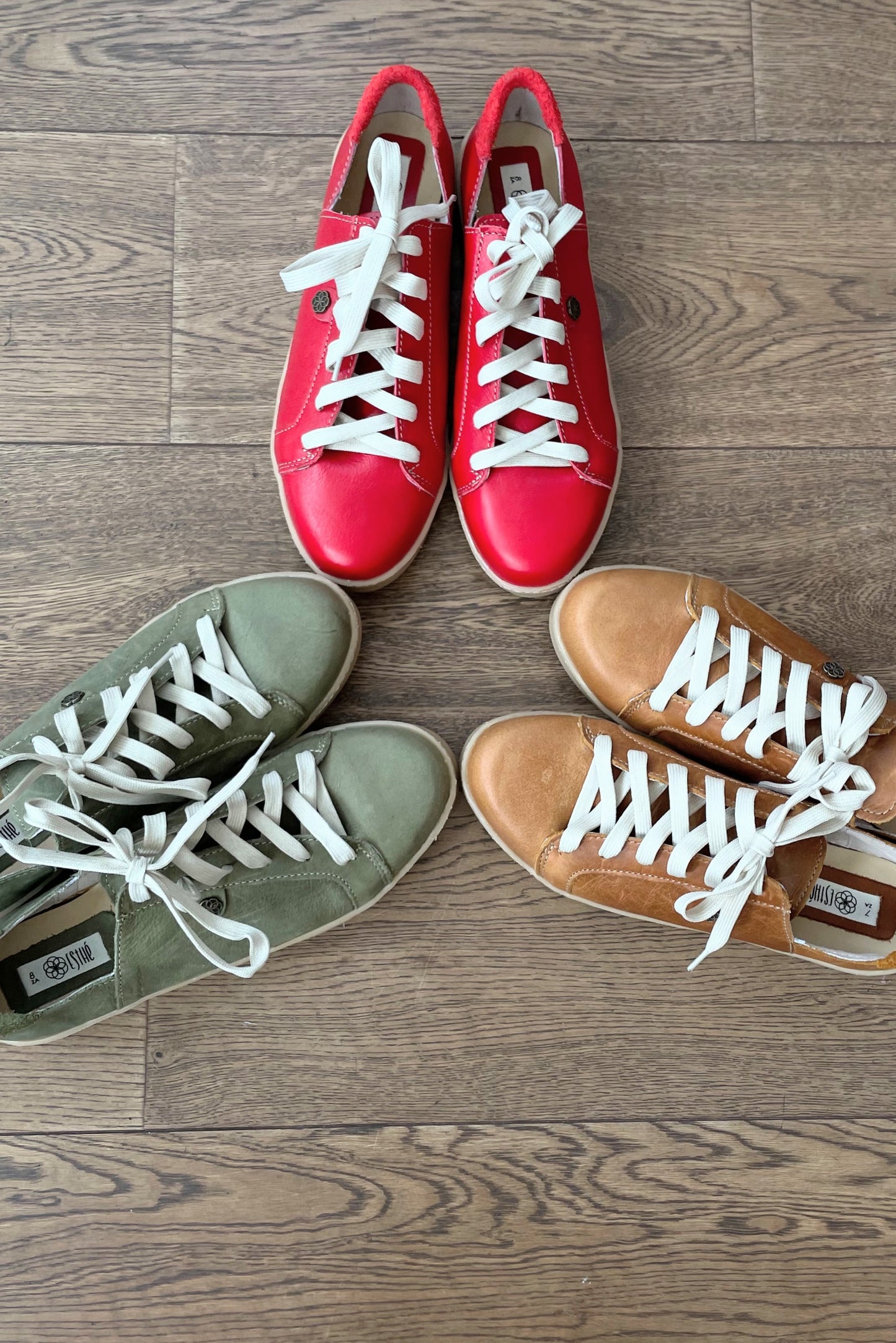 Leather Sneakers - Tan